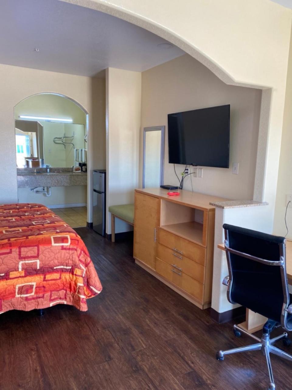 Relax Inn & Suites Angleton Zewnętrze zdjęcie