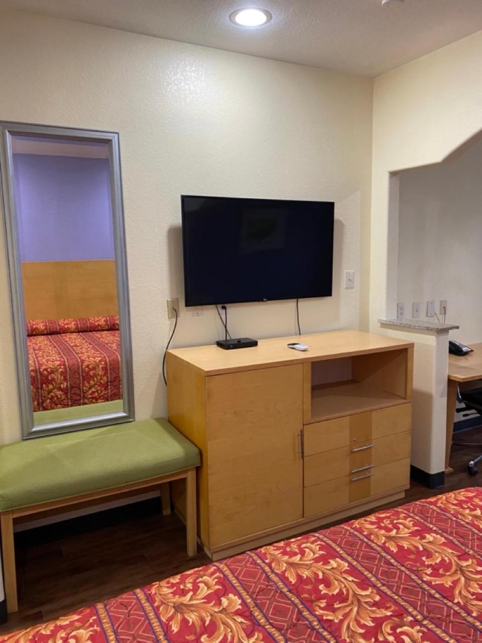 Relax Inn & Suites Angleton Zewnętrze zdjęcie